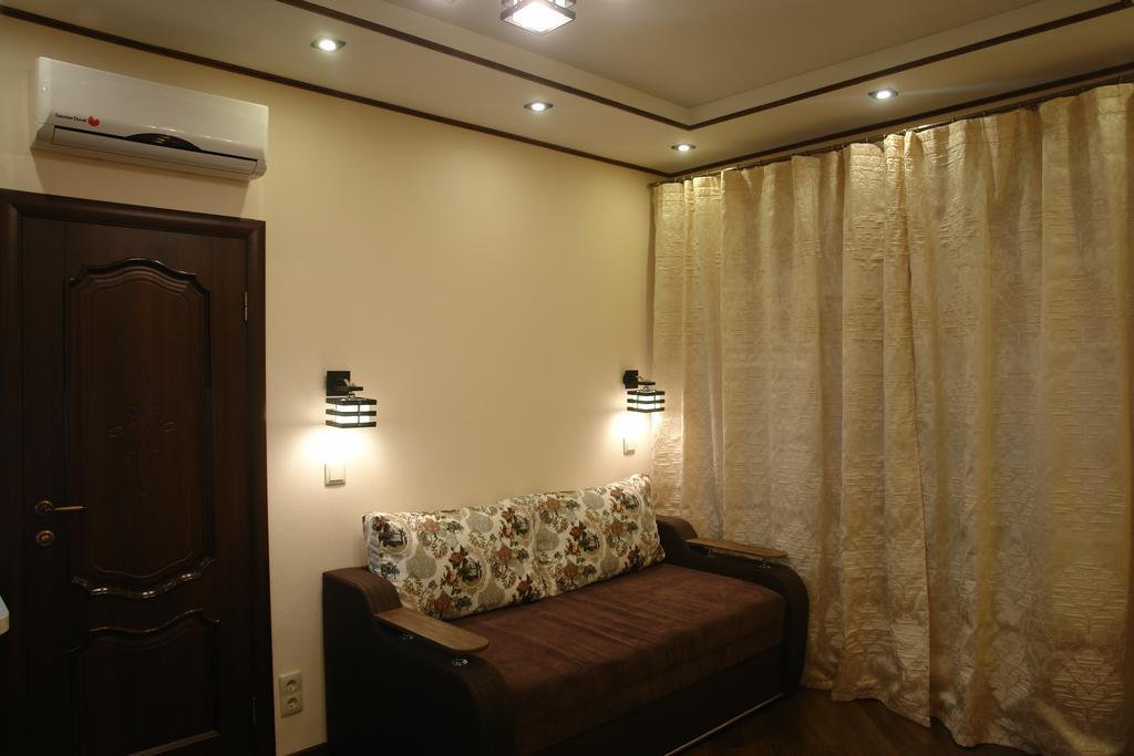 Hotel Sicilia 초르노모르스크 외부 사진